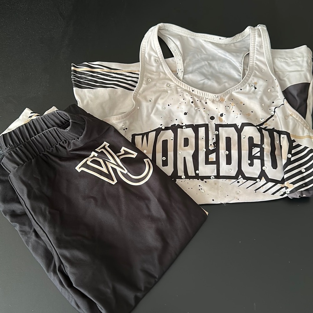 wcss tank YL and capri YM